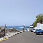 Cozy In Front Of The Natural Pools *